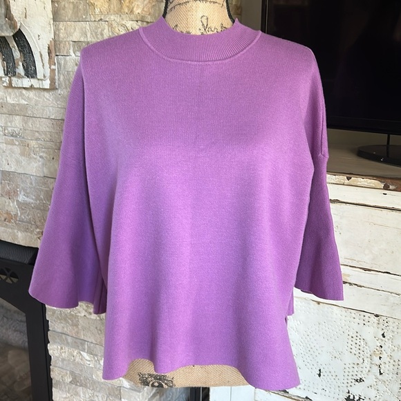 Zenana lavender mock neck bell sleeve sweater side slits slight hi-lo - Picture 1 of 16